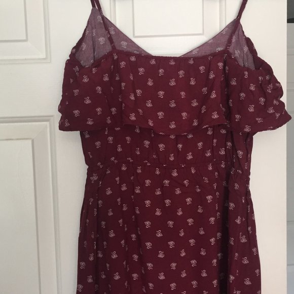 Old Navy Burgundy Dress with white Rose Pattern - Picture 3 of 4